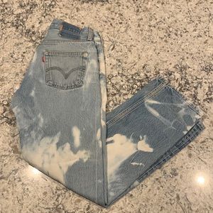 Levi’s bleach stained , button fly 109% cotton cute!